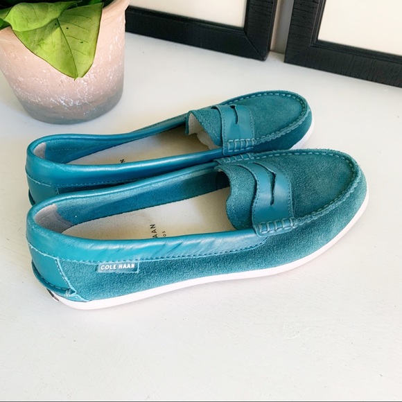 ❤️COLE HAAN❤️Turquoise Suede & Leather Loafers❤️Moccasin flats w/rubber soles - Picture 4 of 6